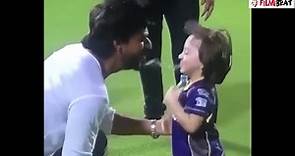 Shahrukh Khan’s son Abram spits water on him, watch video | filmibeat