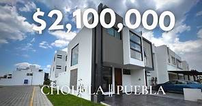 CASA EN VENTA por $2.1 millones en CHOLULA || PUEBLA, Casa en ESQUINA con roof garden.