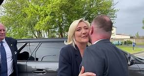 Marine Le Pen - À Hénin-Beaumont, avec Steeve Briois et...