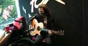 Travis Meeks performs "Shelf in The Room" Live on 101.7 The Fox