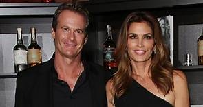Cindy Crawford and Rande Gerber take on "more traditional" roles at home