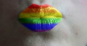 Definition and meaning of "rainbow kiss": how does it actually work?