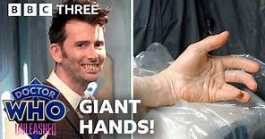 David Tennant With Giant Hands ✋🤚| BEHIND THE SCENES with Doctor Who Unleashed!