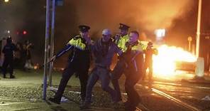 Disturbios de grupos de extrema derecha tras el apuñalamiento múltiple en Dublín