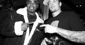 Mc-Hammer Vanilla Ice Back To Back Play that funky Music