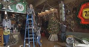American Pickers Season 14 Episode 10 Have Yourself a Merry Pickers Christmas
