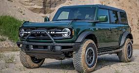 2022 Ford Bronco Adds New Colors: Deep Green, Orange, and Hot-Pepper Red