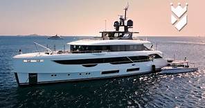 BENETTI OASIS 40M - A WALK THROUGH WITH A YACHT OWNER! SEANET SUPERYACHTS.