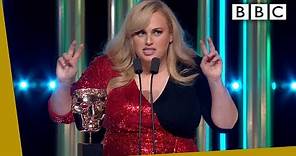 Rebel Wilson steals the show with HILARIOUS unexpected BAFTA 2020 speech - BBC