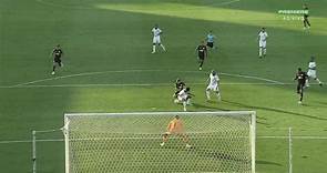 Aos 39 min do 1º tempo - gol de dentro da área de Werik Popó do Bragantino contra o Athletico-PR