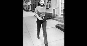 How Gloria Vanderbilt became a designer jeans pioneer, fashion industry leader