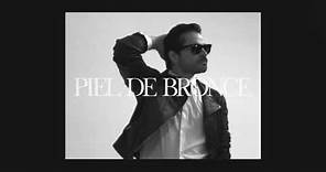 Felipe Colombo - "Piel de Bronce" (Lyrics Visualizer )