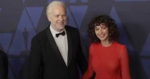 Actor Tim Robbins files for divorce from 'secret wife'