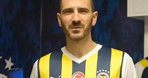 Fenerbahçe on Instagram: "🔔 Leonardo Bonucci’den 1 Yeni Bildirim! Yenilenen FBSK Super App’i İndirin; onelink.to/fbsk-superapp"