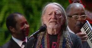 Willie Nelson - Roll Me Up and Smoke Me When I Die (Live at Farm Aid 2014)