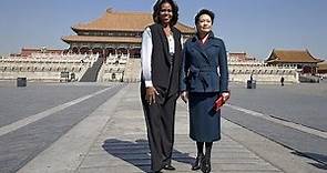 Michelle Obama and Peng Liyuan 'strengthen cultural ties' in China