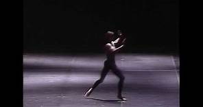 « In the Middle, Somewhat Elevated » de William Forsythe
