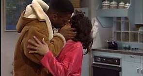 A Different World: 5x18 - Whitley and Dwayne sleep together