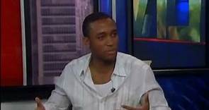 Lee Thompson Young - Straight man from Hollywood [FOX 5-18-2011].flv