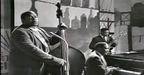 Willie Dixon - Sittin' And Cryin' The Blues 1963 (live)