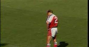 Arsenal - Coventry (1991): Lee Dixon own goal