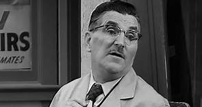 Here’s What Really Happened to Howard McNear - the Barber from "The Andy Griffith"