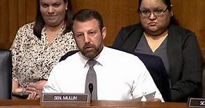'Stand your butt up': Sen. Markwayne Mullin nearly brawls with Teamsters president
