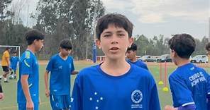 Cruzeiro Perú 💙 Talento y Compromiso es lo que estos chicos demuestran cada dia de entrenamiento de Alto Rendimiento⚽️💪🏻 Ellos forman parte de nuestros equipo de Cruzeiro Perú y tu también pues unirte a esta Nación Azul 💙 Ven y Prueba un clase para que conozcas mas sobre nuestra metodología brasilera y formes parte de este equipo de alto rendimiento ⚽️⚡️ 📲 Contacto e Inscripciones: 985 471 970 | Cruzeiro EC Academy Peru