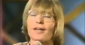 John Denver with Taffy Nivert - Okie from Muskogee (1973)