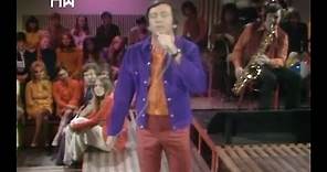 Ray Stevens - "Sunday Mornin' Comin' Down" (Live on Ray Stevens Show, 1970)