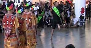 Tarian Sulawesi Selatan (Dance) - Makassar - South Sulawesi - Indonesia Travel Guide (Tourism)