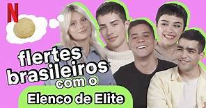 André Lamoglia ensina o elenco de Elite a flertar em português | Netflix Brasil