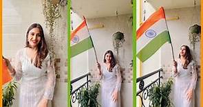 Surbhi Chandna Celebrating Independence Day❤️ || Lovely Singing || Instagram