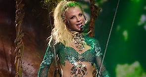 Britney Spears - Toxic (Live From Las Vegas)