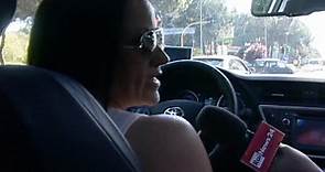 La storia di una tassista romana: "I rischi per le donne sono il doppio"