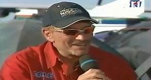 Johnny en direct au bivouac du Dakar (06.01.2002)