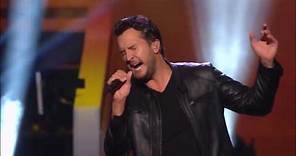 Luke Bryan Performace for Lionel Richie