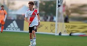 Tiene 15 años, es una de las joyas de River Plate y Javier Mascherano lo convocó a la Selección Sub 20