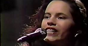 10,000 Maniacs (Robert Buck & Natalie Merchant) on Late Night with David Letterman, June 23, 1989