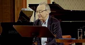Alfred Brendel - Playing Mozart
