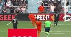 GOAL: Corey Baird, Houston Dynamo FC - 46th minute