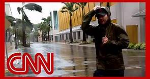 Watch CNN meteorologist report through Hurricane Ian winds