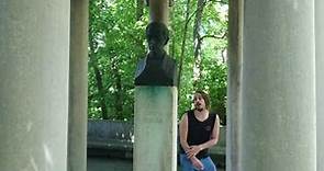 Denkmäler beleidigen 46 - David Friedrich Strauß in Ludwigsburg / Schlossgarten