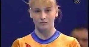 Simona Amanar - 2000 Olympics EF - Vault 1