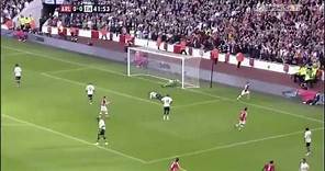 Cesc Fabregas Solo Goal vs Tottenham Hotspur - HD