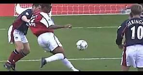 Thierry Henry's Volley vs Man United | HD - October 2000
