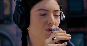 Lorde - Solar Power (Rooftop Performance)