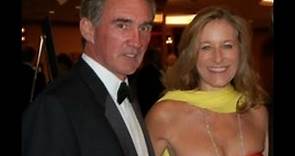 Mike Shanahan, stunning wife Peggy spotted at 49ers playoff game
