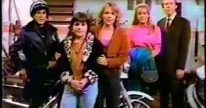 Grand 1990 TV theme song Bonnie Hunt, Pamela Reed, Sara Rue, Michael McKean