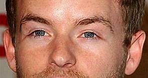 Christopher Masterson – Age, Bio, Personal Life, Family & Stats - CelebsAges